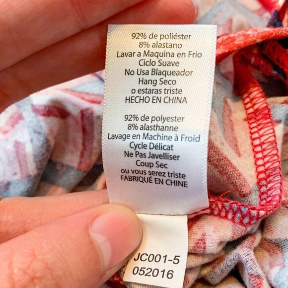 LuLaRoe Irma Tunic Top Women XS Red Blue Star Patriotic Simply Comfortable - Picture 6 of 6